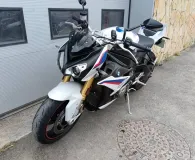 BMW 1000 R Style HP