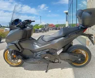 HONDA 2023 + TOP CASE