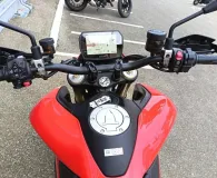 DUCATI Hypermotard 890 V2 1ère main garantie 01/04/2029