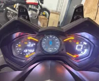 KYMCO 550 .
