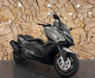 KYMCO 550 .