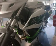KAWASAKI Z 7 Hybrid 450