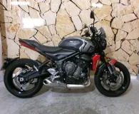TRIUMPH Trident 660