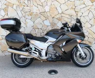 YAMAHA 1300 2008