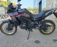 HONDA 750  2025 NOIR