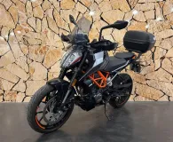 KTM DUKE .