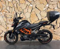 KTM DUKE .