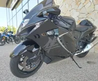 SUZUKI 1300 2025