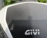 KAWASAKI 650 + top case BRIADAGE POSSIBLE
