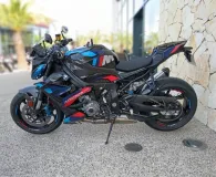 BMW 1000 R