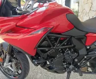 MV-AGUSTA Veloce 800 rosso + options