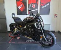 DUCATI V4
