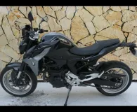 BMW 900 R A2 + Shifter