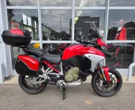 DUCATI V4 S Travel & Radar