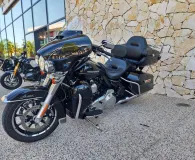 HARLEY-DAVIDSON Ultra Limited 1690 ABS 2015