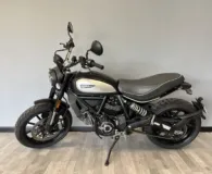 DUCATI 800