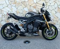 TRIUMPH TRIPLE 1200 RS .
