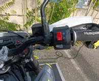 HUSQVARNA Supermoto POT AKRAPOVIC A SASIR (701 SM)