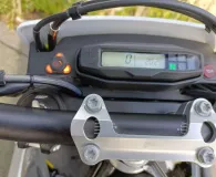 HUSQVARNA Supermoto POT AKRAPOVIC A SASIR (701 SM)