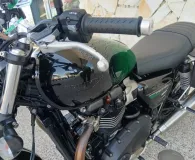 TRIUMPH 900 Green Stealth Edition