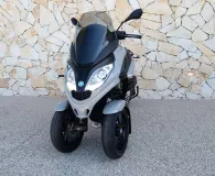 PIAGGIO 300 HPE