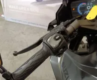SUZUKI GSX-8R 800