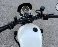 TRIUMPH 900 ABS beaucoup options