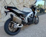 APRILIA 1100 V4 Euro 5 175cv 1er main