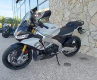 APRILIA 1100 V4 Euro 5 175cv 1er main