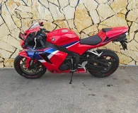 HONDA CBR 600 RR
