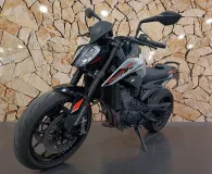KTM Duke 790