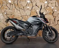 KTM Duke 790