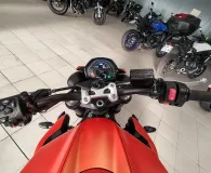 TRIUMPH 765 R BRIDER A2 1ER MAIN A SAISIR