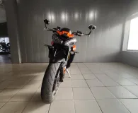 TRIUMPH 765 R BRIDER A2 1ER MAIN A SAISIR