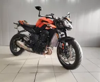 TRIUMPH 765 R BRIDER A2 1ER MAIN A SAISIR