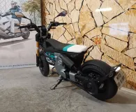 BMW CE02