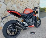 TRIUMPH 1200 RS + pot  SC project