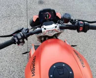 TRIUMPH 1200 RS + pot  SC project