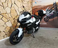 BMW F 900 XR