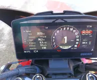 DUCATI V4 S 1ERE MAIN GTIE 29/05/2027 9500€ ACCESSOIRES