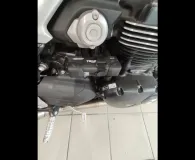 TRIUMPH 1200 1er main revisee