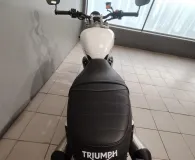 TRIUMPH 1200 1er main revisee