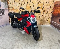 DUCATI Diavel 1158 V4