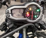 TRIUMPH 800 XRx REVISION DES 40000 KMS OK PNEUS NEUF + KIT CHAINE NEUF