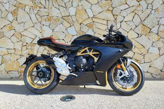 MV-AGUSTA F3 SUPERVELOCE S 2025 + kit racing