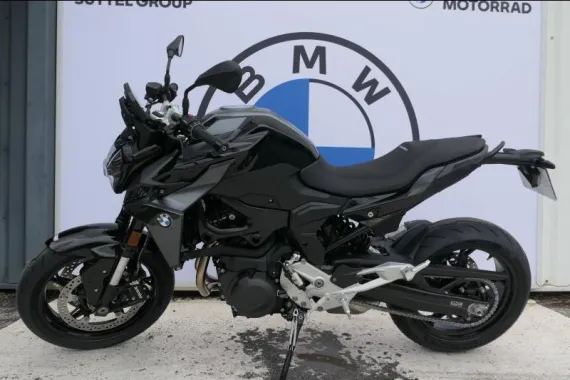 BMW F 900 R A2 2025 Style Triple Black + Shifter