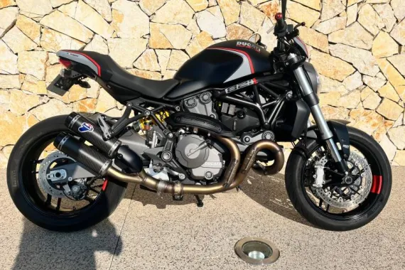 DUCATI Monster 821 ABS Stealth 110cv