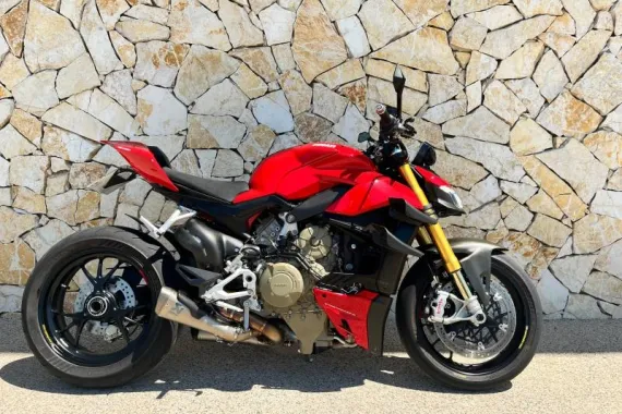 DUCATI Streetfighter V4 S + OPTIONS
