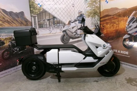 BMW C CE04