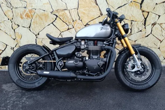 TRIUMPH Bonneville Bobber 1200 ABS